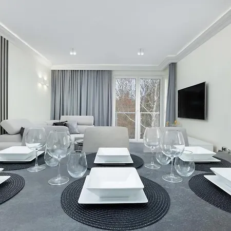 아파트 Sloneczne Tarasy By Renters 드지우노웨크